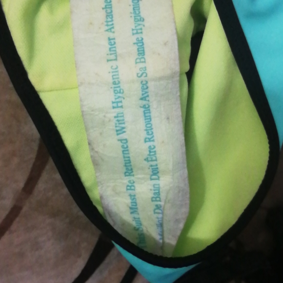 Bathing Suit - One piece - Picture 5 of 5